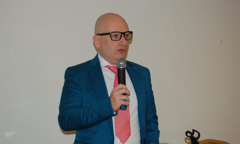 Sanità territoriale e ospedaliera sotto pressione: il punto di David Nucci